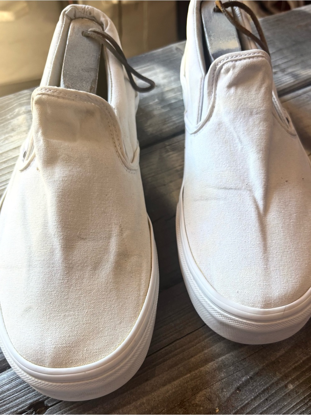White Vans slip-on canvas sneakers in US 11.5 #skateboarding #slipons